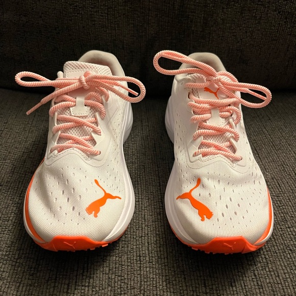 PUMA Women’s 8 Aviator Graphic Running Sneakers Shoes - Picture 2 of 5